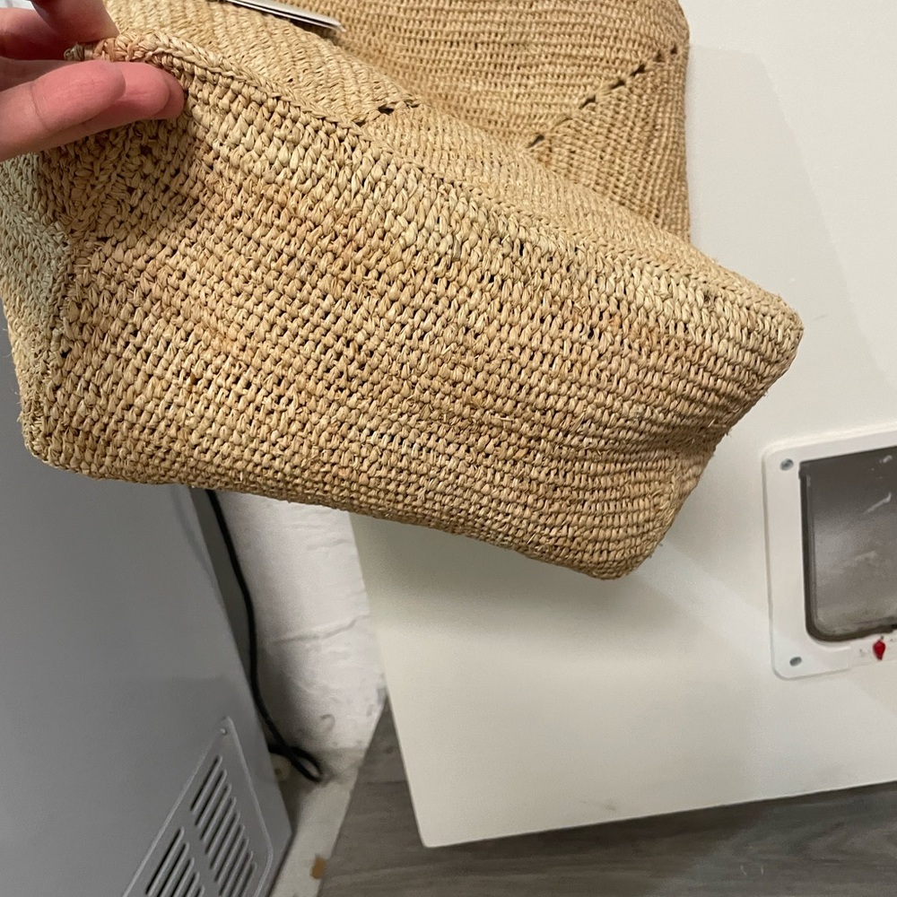 Rachel Zoe Tan Woven Tote Bag with leather straps
Foldable- puzzle bag lookalike - Picture 7 of 8